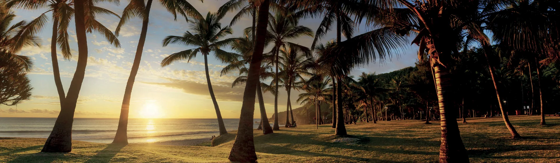 Coucher de soleil sur la plage - île de la Réunion
